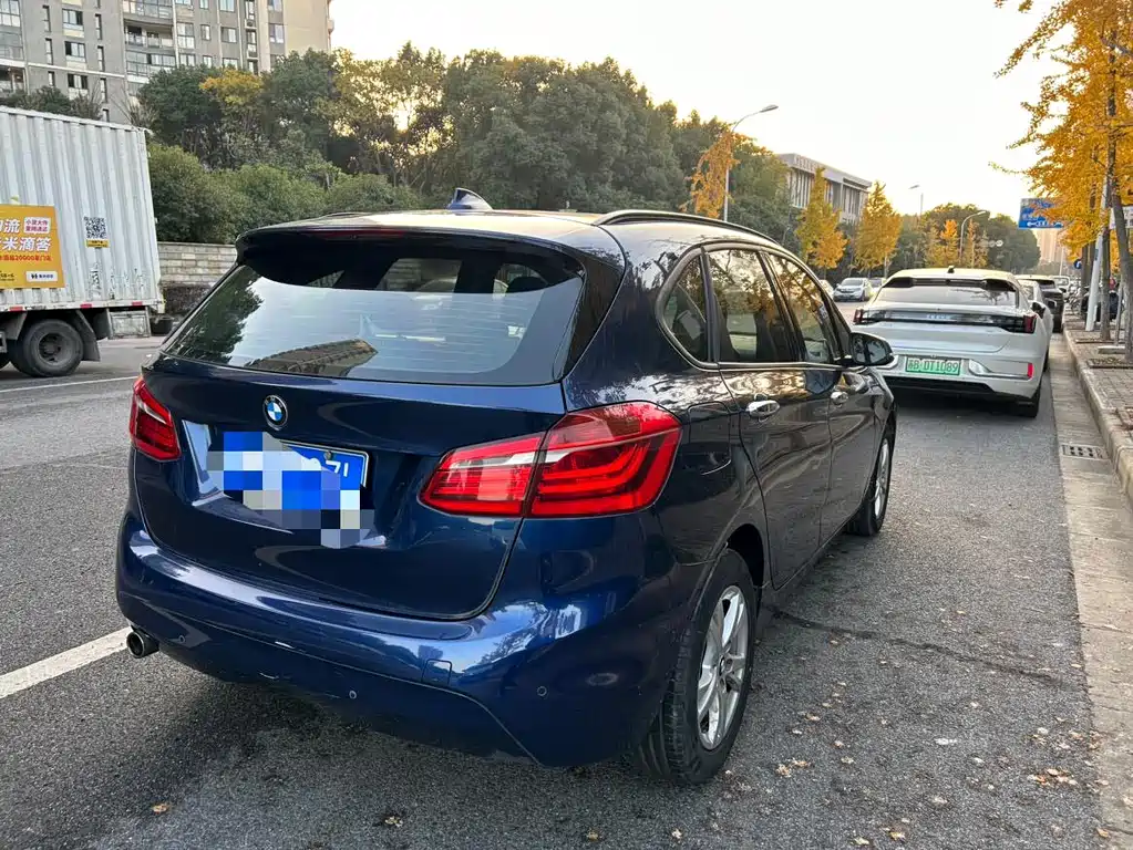 BMW 2 Series Active Tourer 2018 — фото 4