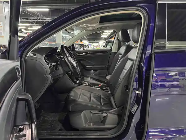 Volkswagen T-Roc 2019