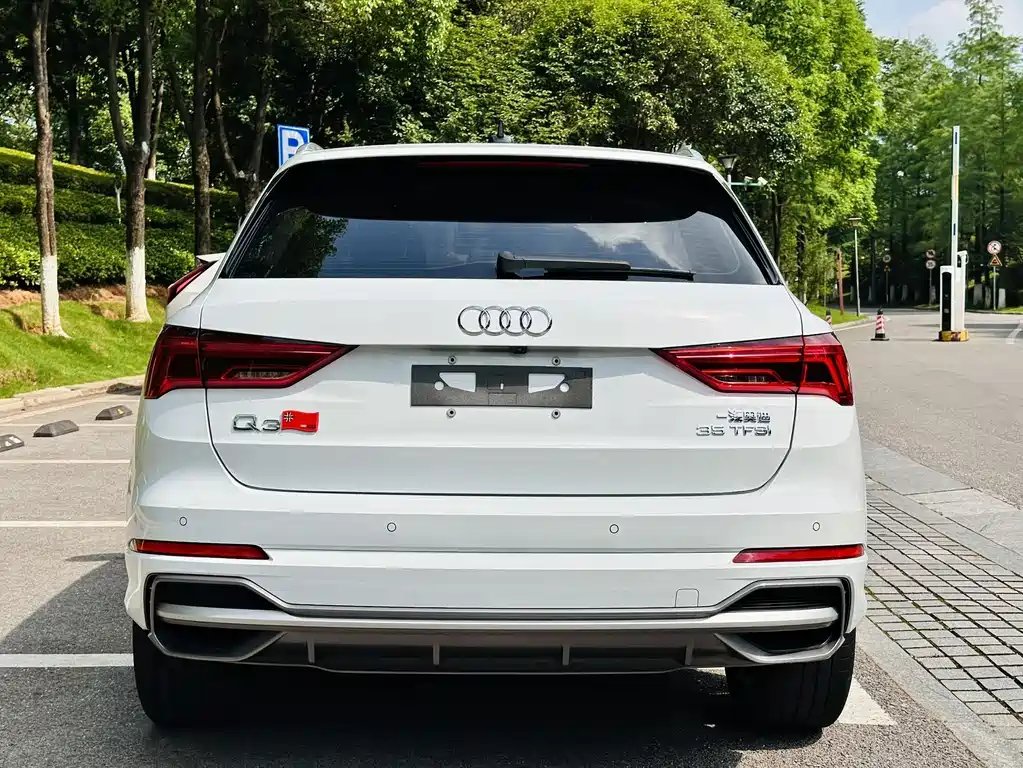 Audi Q3 2022 — фото 11