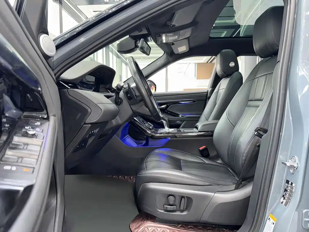 Land Rover Evoque 2020 — фото 6