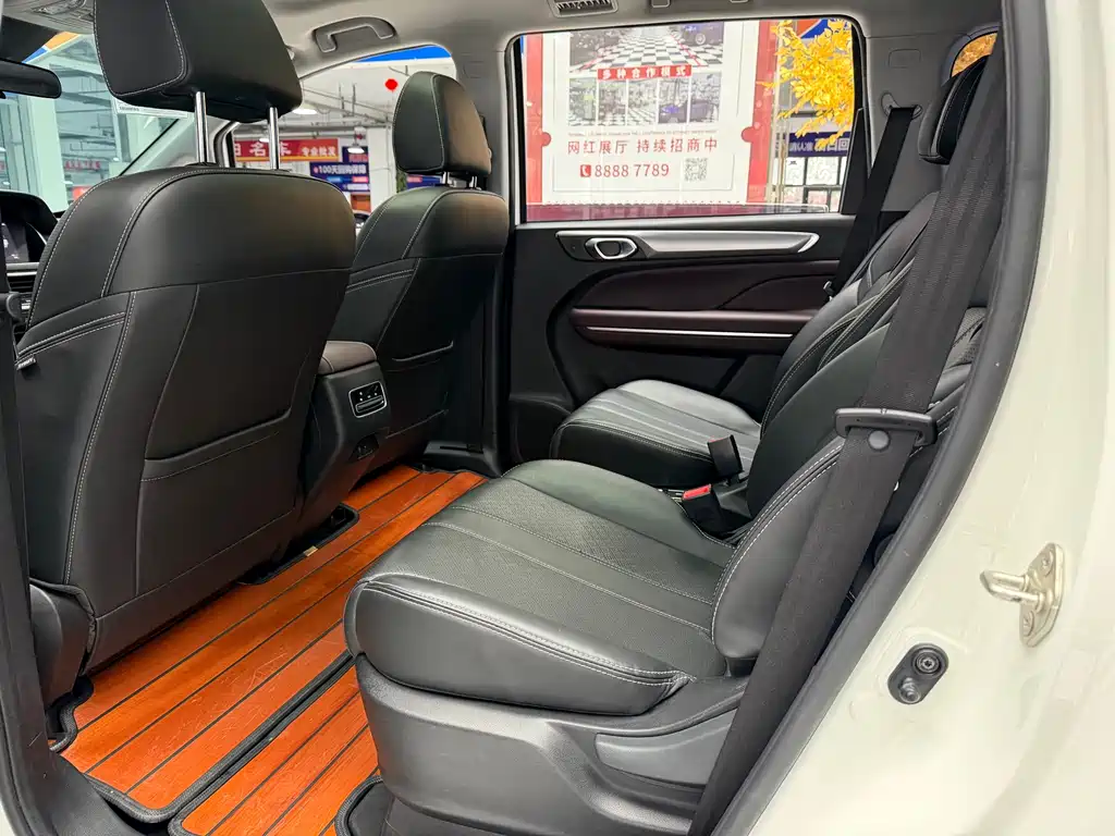 GAC Motor Trumpchi M6 2021 — фото 10