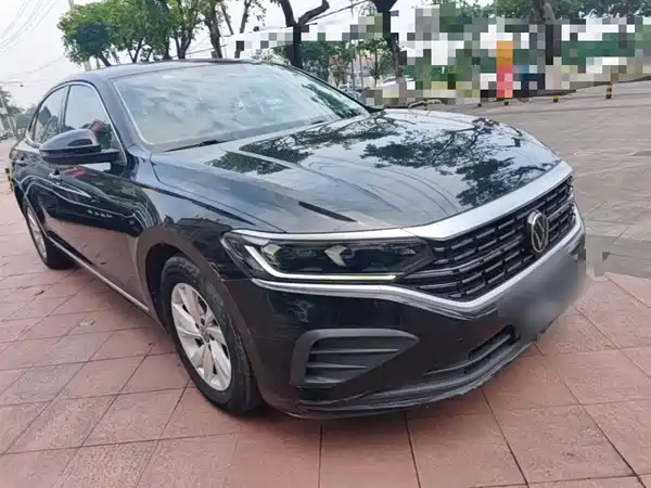 Volkswagen Passat 2024