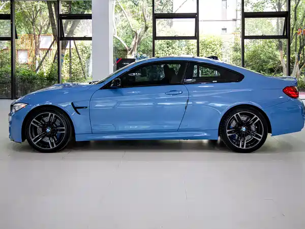 BMW M4 2014