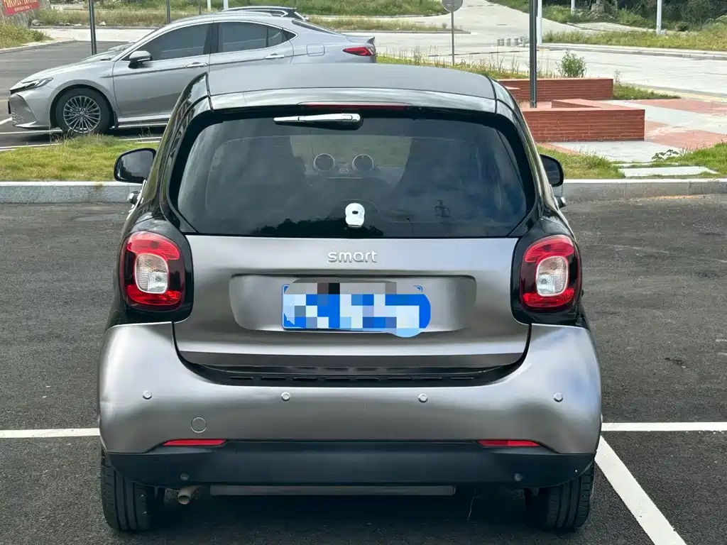 smart fortwo 2016 — фото 8
