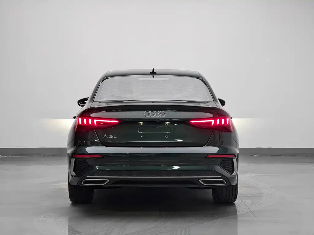 Audi A3 2023 — фото 5