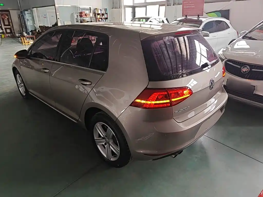Volkswagen Golf 2016