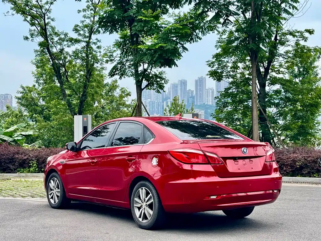 Changan Eado 2016 — фото 31