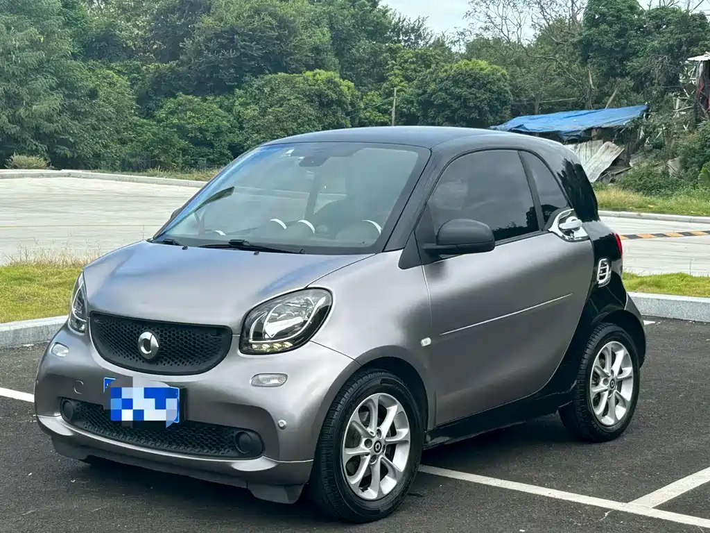 smart fortwo 2016 — фото 1