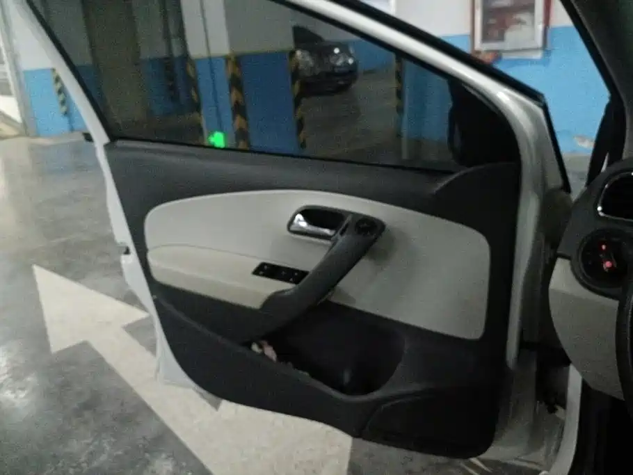 Volkswagen Polo 2016