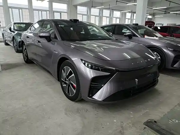 Exeed ES 2025