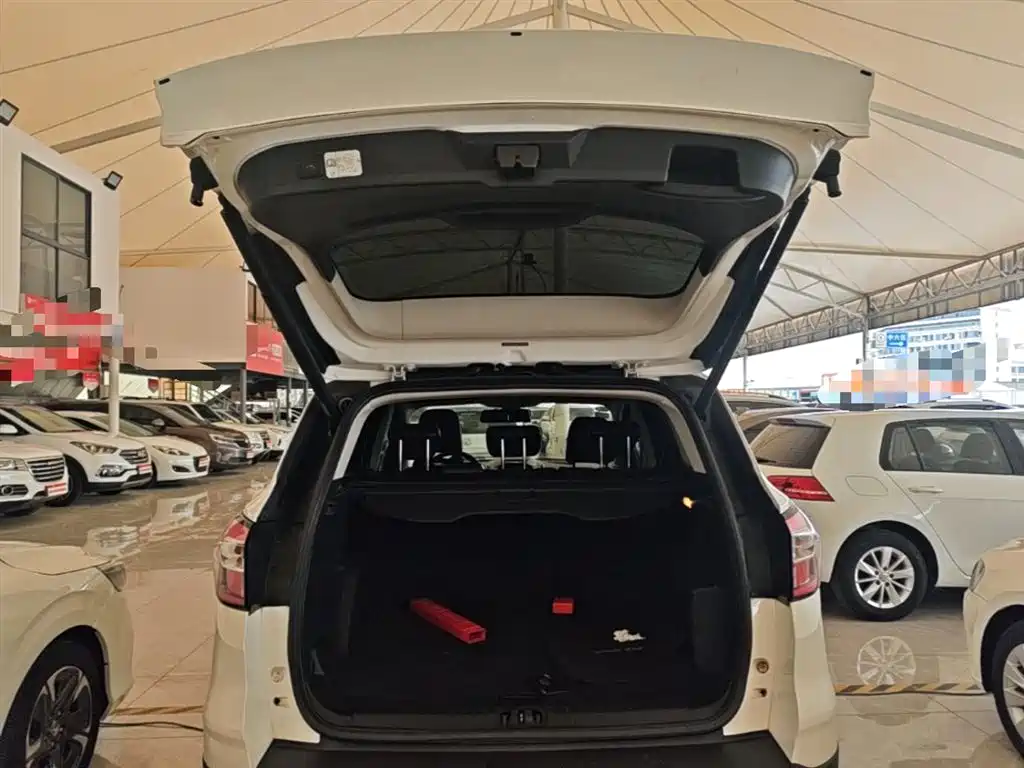 Ford Kuga 2017 — фото 18