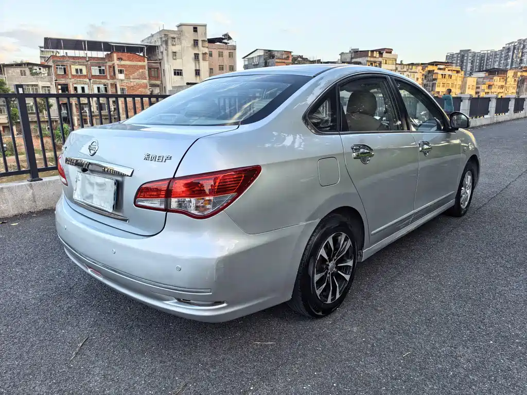 Nissan Sylphy 2012