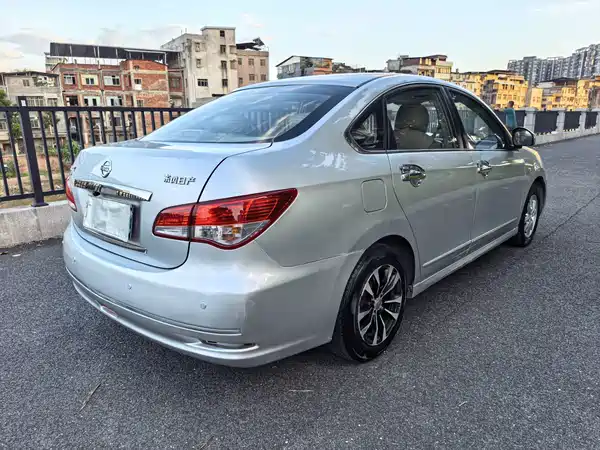 Nissan Sylphy 2012