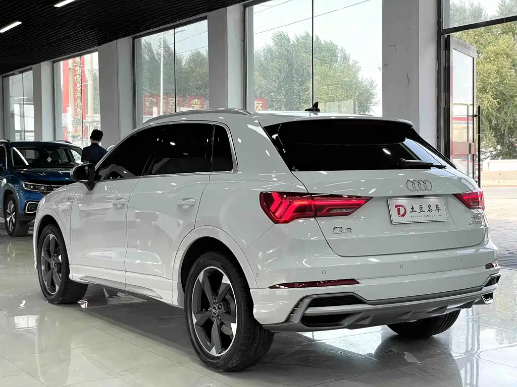 Audi Q3 2022