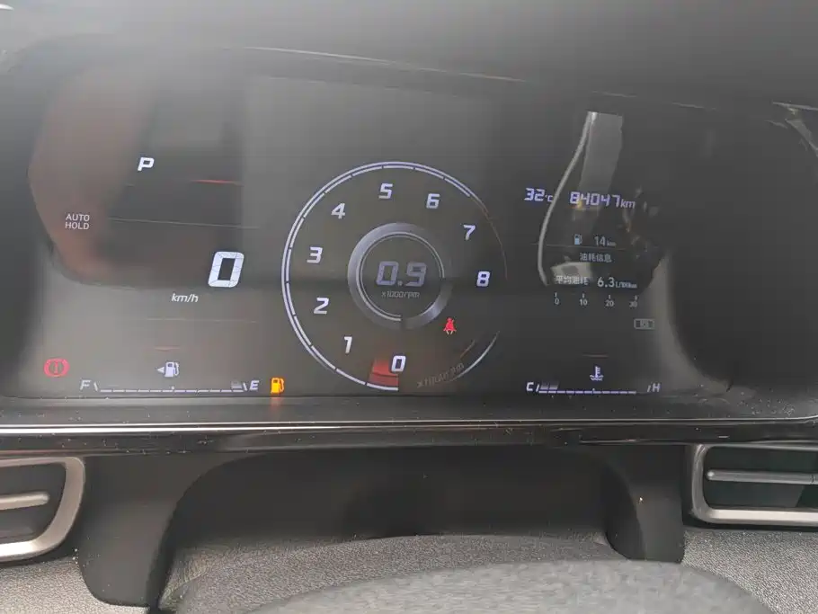 Hyundai Elantra 2023 — фото 14