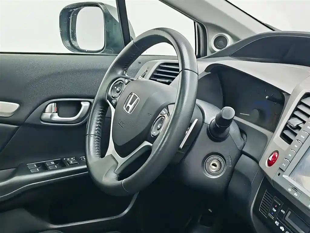 Honda Civic 2012 — фото 22