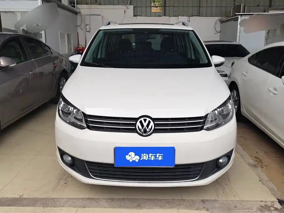 Volkswagen Touran 2015 — фото 2