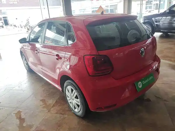 Volkswagen Polo 2015