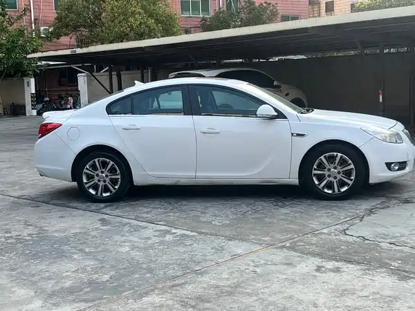 Buick Regal 2012