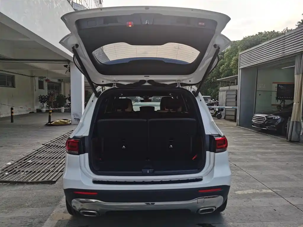 Mercedes-Benz GLB 2020 — фото 21
