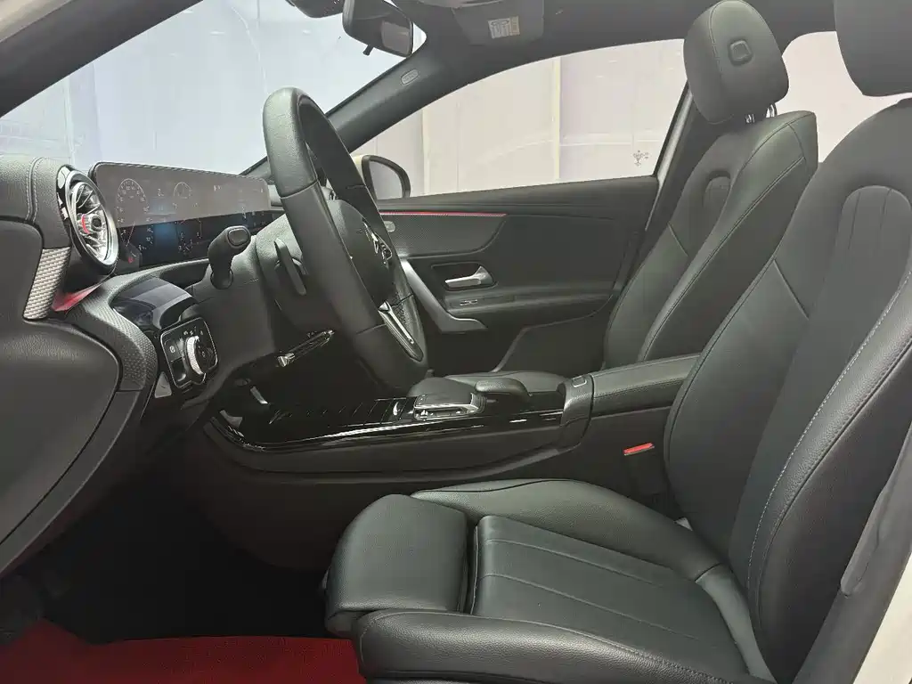 Mercedes-Benz A-Class 2022 — фото 14