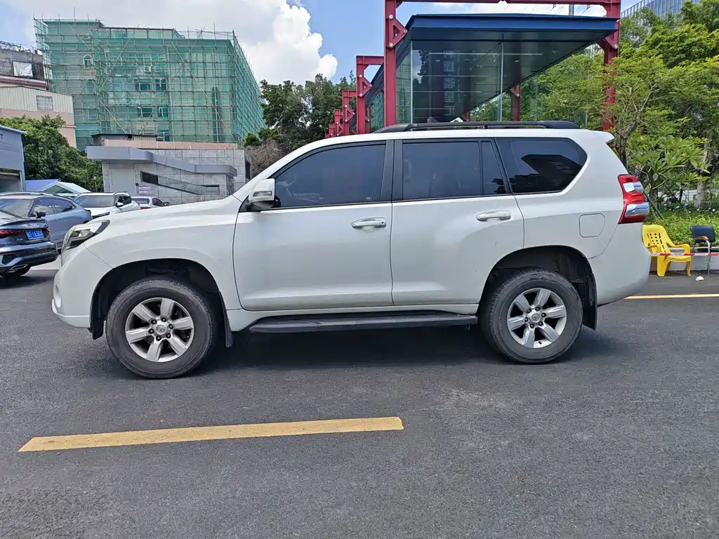 Toyota Prado 2017 — фото 7