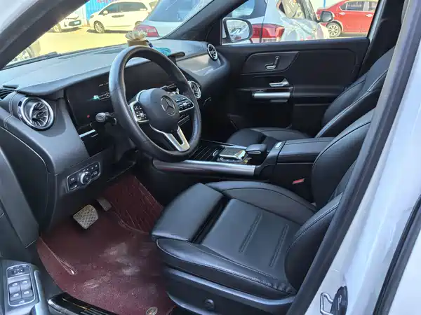 Mercedes-Benz GLA 2021