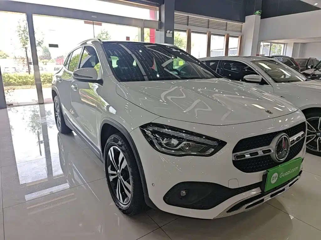 Mercedes-Benz GLA 2020