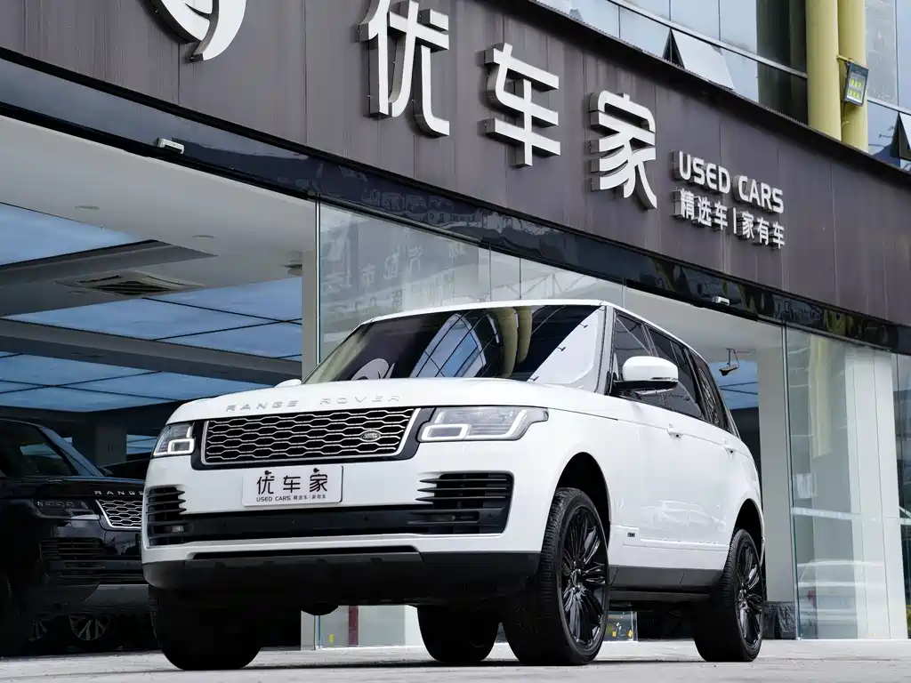 Land Rover Range Rover 2022 — фото 1
