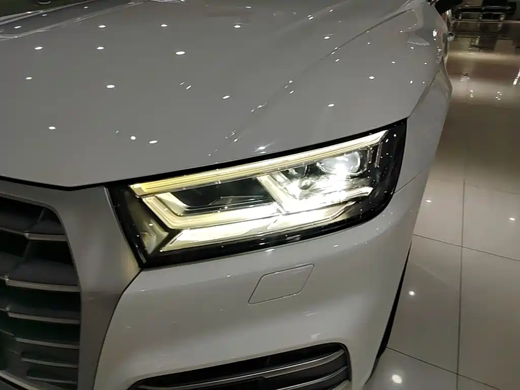 Audi Q5L 2021 — фото 24