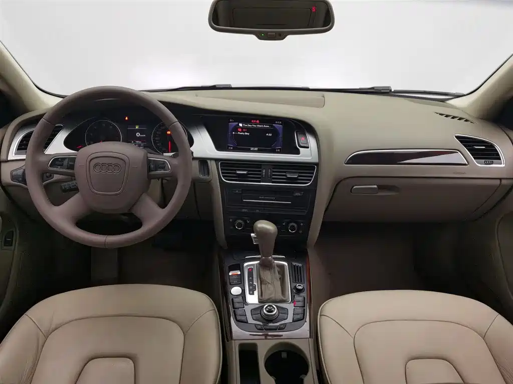 Audi A4L 2012