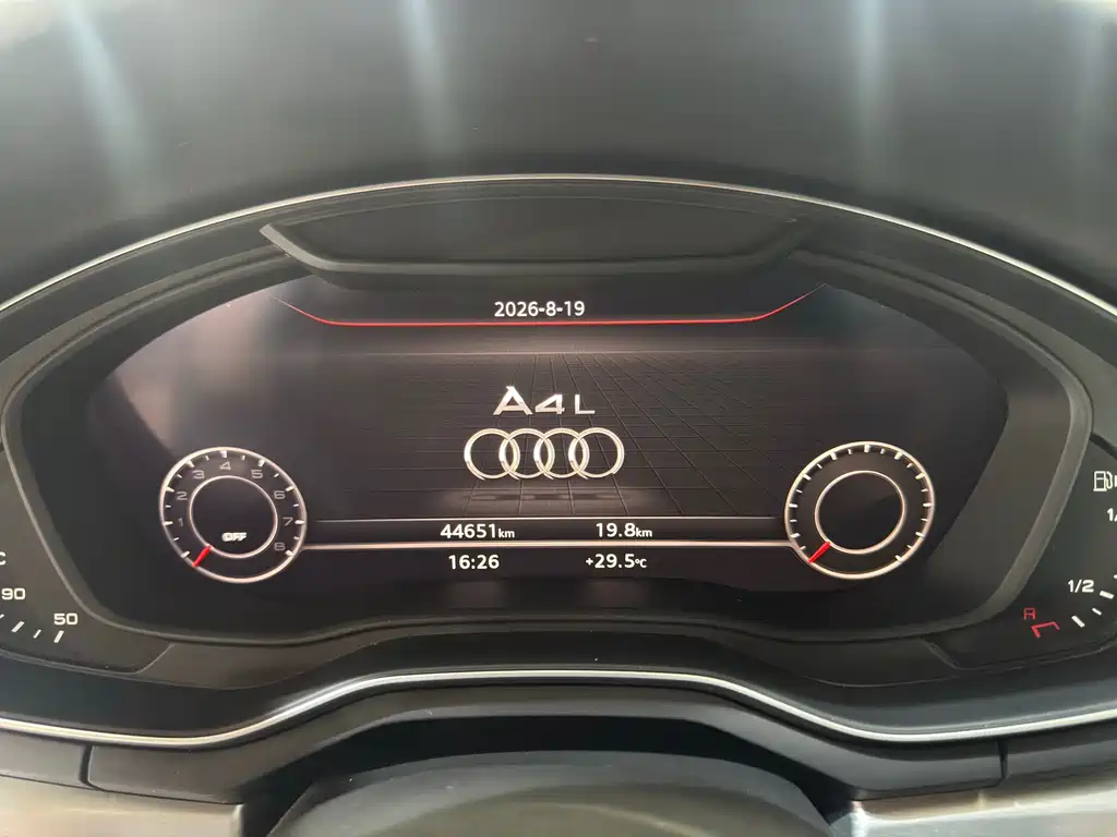 Audi A4L 2019 — фото 15