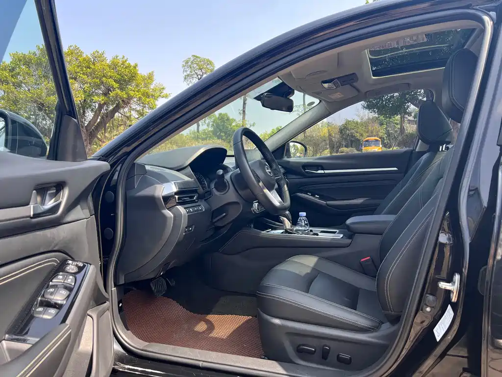 Nissan Teana 2023