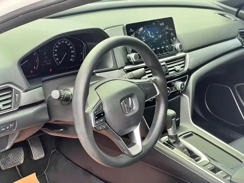 Honda Inspire 2022 — фото 5