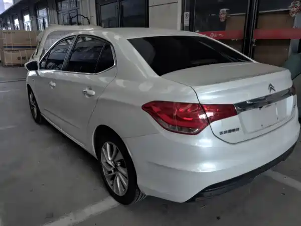 Citroën C4L 2015