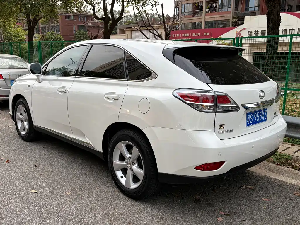 Lexus RX Classic 2013 — фото 9