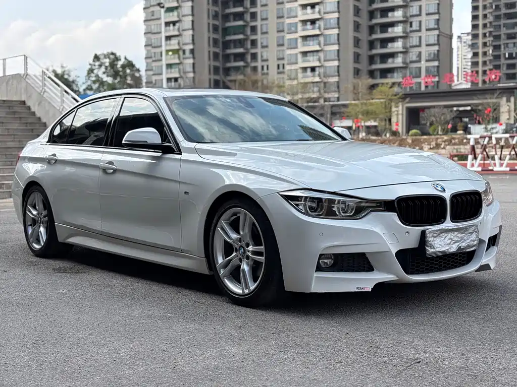 BMW 3 Series 2018 — фото 2
