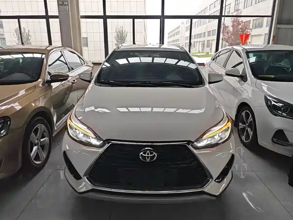 Toyota Yaris L 2023