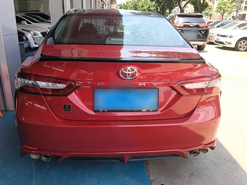 Toyota Camry 2020 — фото 6
