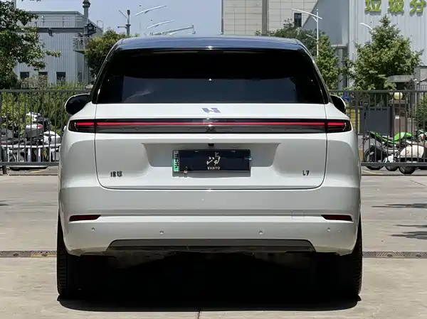 Li Auto L7 2025