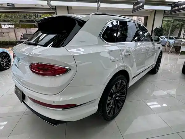 Bentley Bentayga 2022