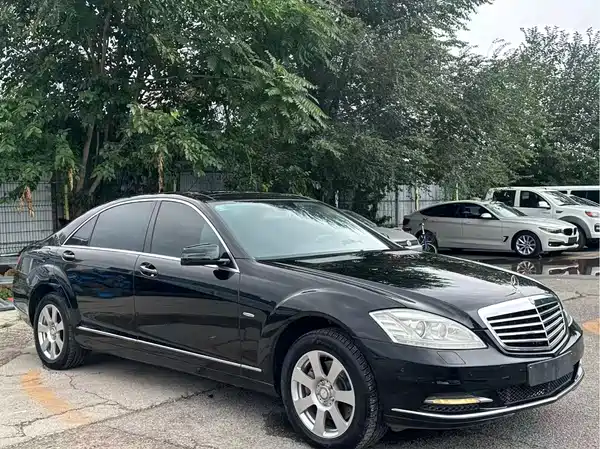 Mercedes-Benz S-Class 2013