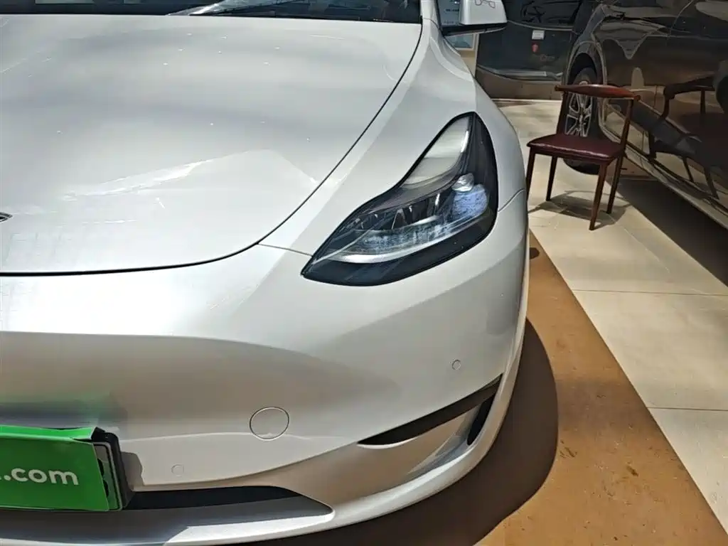 Tesla Model Y 2022 — фото 24