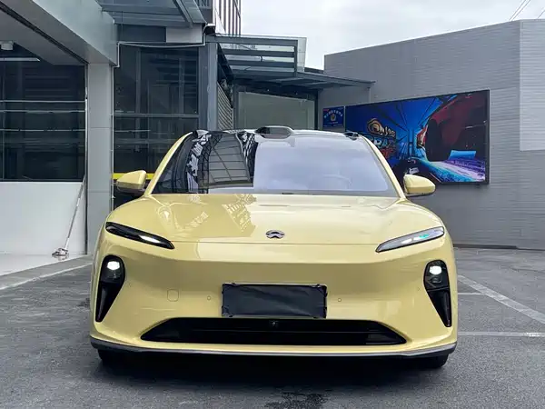 NIO ET5 2022