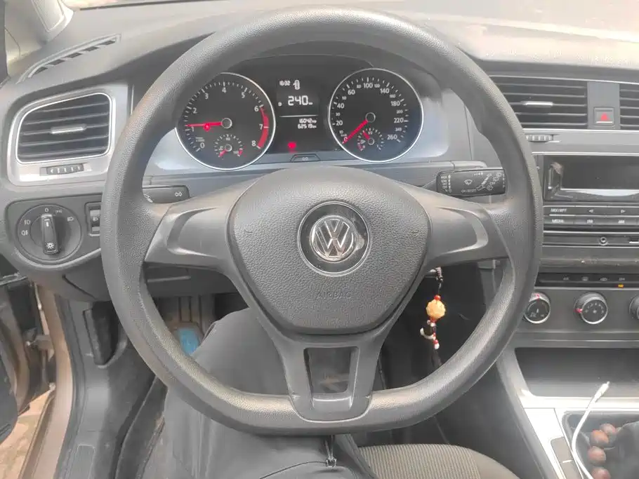 Volkswagen Golf 2015 — фото 15