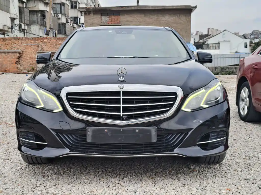 Mercedes-Benz E-Class 2013 — фото 3