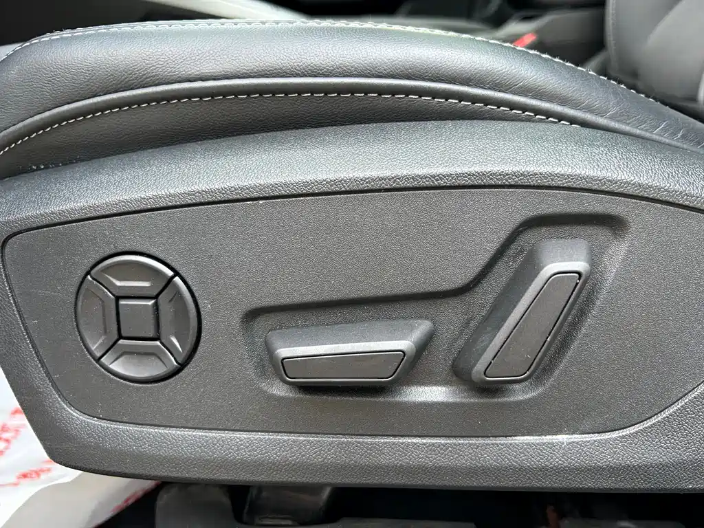 Audi A3 2023 — фото 12