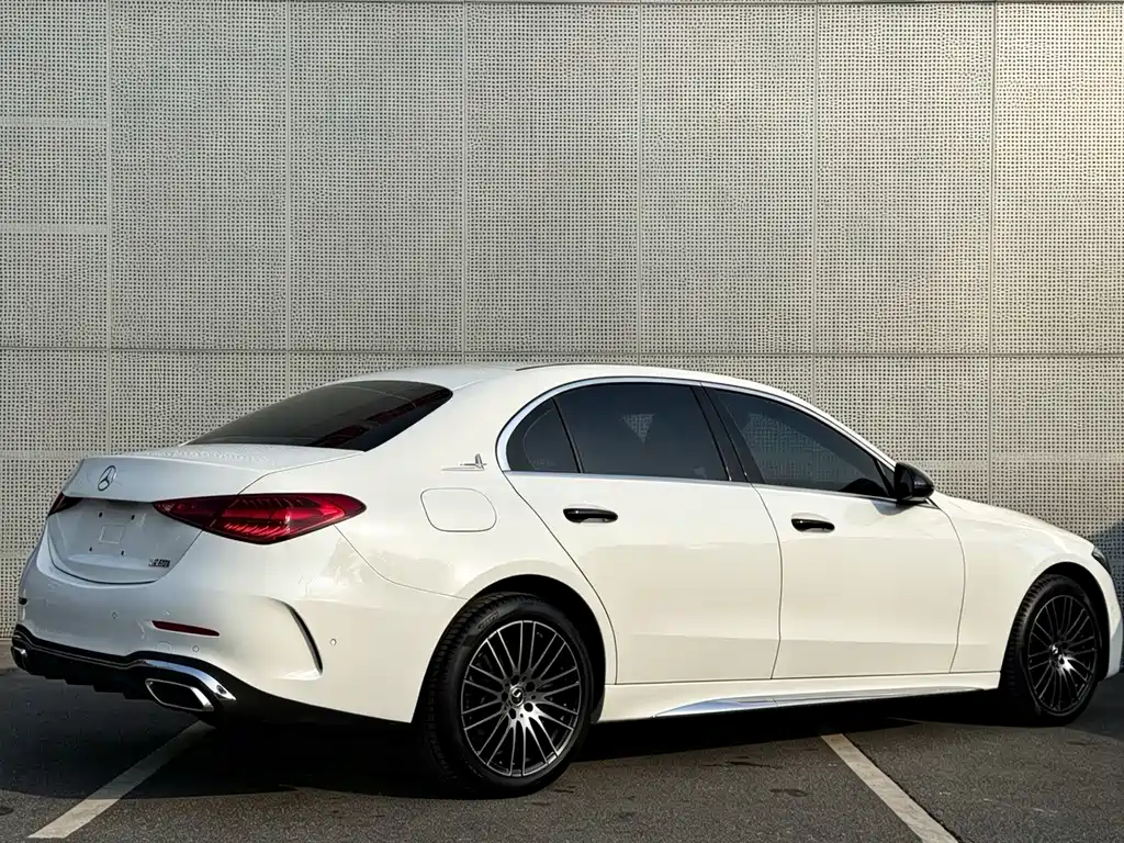 Mercedes-Benz C-Class 2023 — фото 5