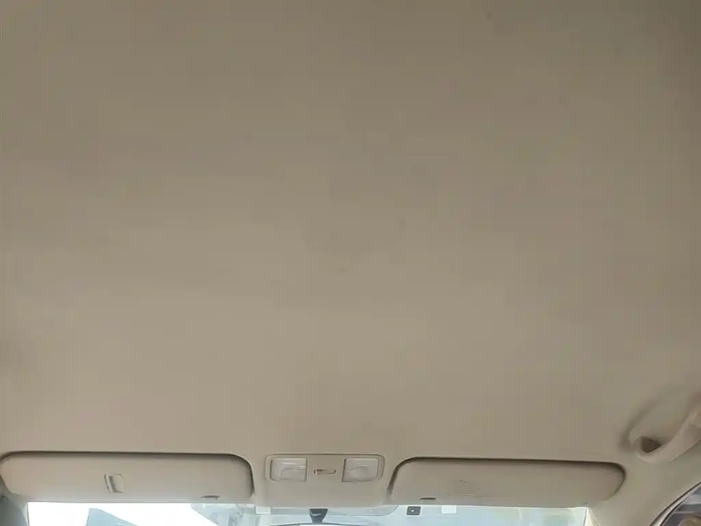 Hyundai Verna 2017 — фото 18