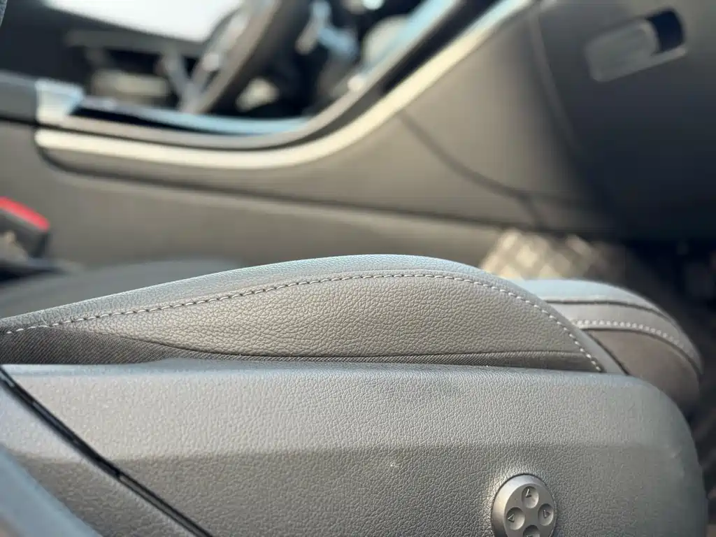 Mercedes-Benz C-Class 2023 — фото 33